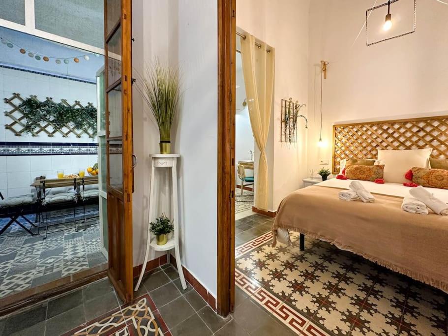 Apartamento Aires Bohemios En Pleno Centro. Alicante Exterior foto