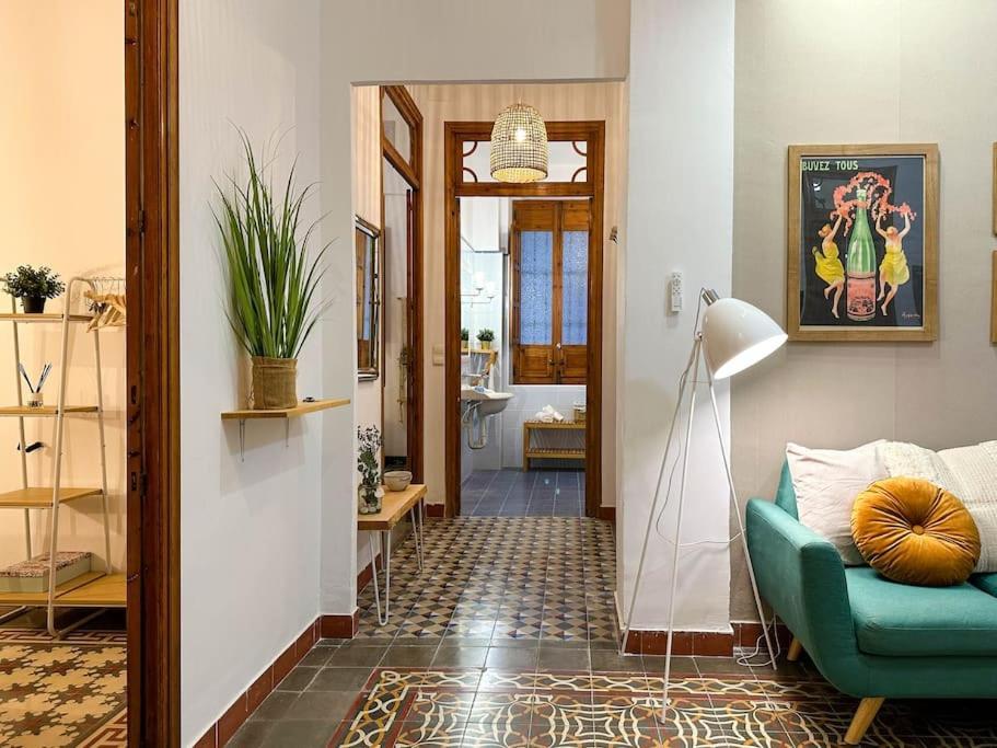 Apartamento Aires Bohemios En Pleno Centro. Alicante Exterior foto